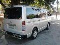 Toyota hiace commuter d4d-3