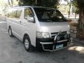 Toyota hiace commuter d4d-0