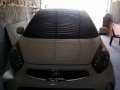 kia picanto white 2017 assume neg.-0