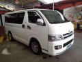 2010 Toyota Hiace Commuter-0