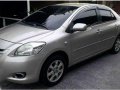 Well maintained Toyota Vios 1.3 E MT 2010 model silver color for sale-2