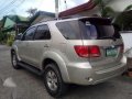 Toyota Fortuner V 4x4 Automatic-3