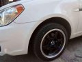 2010 Hyundai Accent MT White For Sale-1
