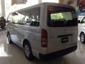 Toyota Hiace Commuter 2017 MT Silver For Sale-2