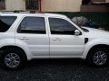 For sale Ford Escape 2010 SUV 4x2-1