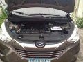 Very Fresh Hyundai Tucson ii 2010 MT for sale-11