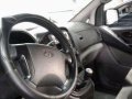 Hyundai Grand Starex 2012 van manual -3