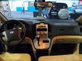 Hyundai Starex Gold AT 2011 Silver For Sale-5