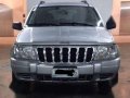 Jeep Grand Cherokee Laredo edition at low mileage-9