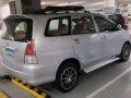 Toyota Innova 2010 E Look All Power MT Diesel Rush-2