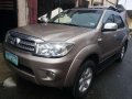 2009 Toyota Fortuner G 4x2 FOR SALE-2
