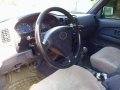 Toyota Hilux 2000 for sale-4