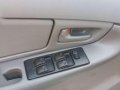 Toyota Innova 2010 E Look All Power MT Diesel Rush-8