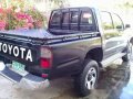 Toyota Hilux 2000 for sale-3