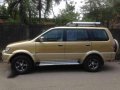 Isuzu Crosswind xuvi 2004 manual RUSH-5