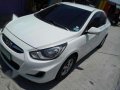 Hyundai Accent 2012 Automatic White -1