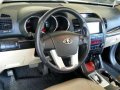 2011 Series Sorento 1st owned-3