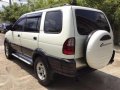 Isuzu Crosswind Xuv 2003 White AT -1