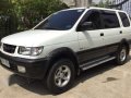 Isuzu Crosswind Xuv 2003 White AT -10