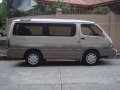 Toyota Hiace 2002 Beige AT Diesel For Sale-2