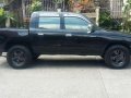 Toyota Hilux 2000 4x2 MT Diesel -1