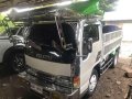 Isuzu Elf nkr Fuso truck 10wheeler-1