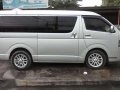 Toyota Hiace grandia gl 2013-6