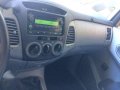 Toyota Innova J 2006 diesel mt-8