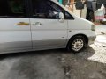 nissan serena local-4