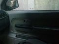 2000 Nissan Frontier Elite 4x2 manual-8