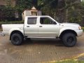 nissan frontier-1