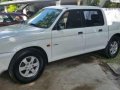 1999 Mitsubishi L200 Endeavor pickup 4x2-0