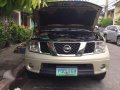 nissan navara 4x2 le 2010-4