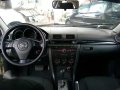 Toyota vios 1.3 E. . 2010..Mazda3 2007-4