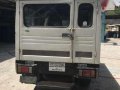 isuzu elf fb van-2
