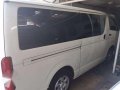 Toyota Hi ace van commuter-0