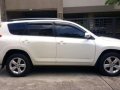 Rav4 2009 Pearl white 25k only Casa maintained GPS track Kenwood-3