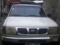 nissan frontier-0