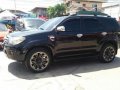 Toyota fortuner 4x4 2007 model but modified to 2010 model-3