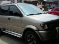 isuzu crosswind xuvi top of the line-2