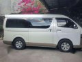 Toyota hiace super grandia-1