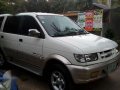 Isuzu Crosswind Xtrm manual(xuv limited)-2