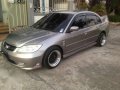 I am selling my Honda Civic Vtec 3-5