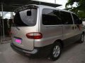 HYUNDAI STAREX 2006 model 4x2 Manual-8