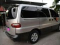 HYUNDAI STAREX 2006 model 4x2 Manual-9