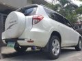 Rav4 2009 Pearl white 25k only Casa maintained GPS track Kenwood-7