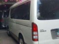 Toyota hiace super grandia-8