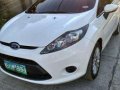 2013 Ford Fiesta Sedan-0