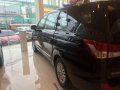 Ssangyong Rodius 9 seater-4