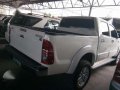 2014 Toyota Hilux MT 4x4 White For Sale-4